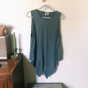 H&M Tops - H & M Tank H&M Tops - H & M Tank
